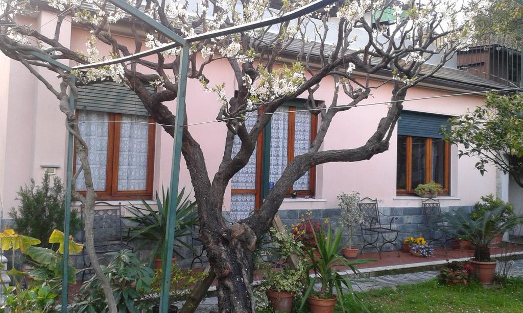 Casa Tra Il Verde E Il Blu Genoa Bagian luar foto